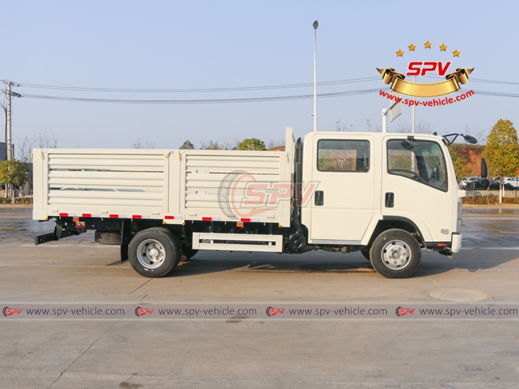 High Stake Cargo Truck ISUZU - R High Stake Cargo Truck ISUZU - R